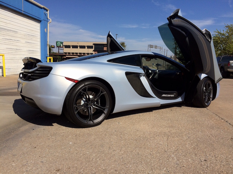 Illustration for article titled It Was A Majestic McLaren And A Rowdy Raptor Kind Of Day